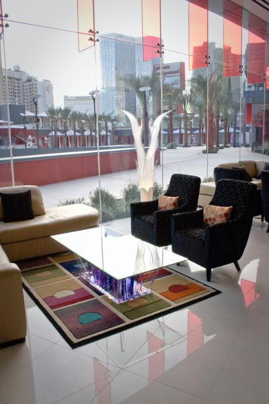 IMAGE: http://i58.photobucket.com/albums/g245/jonrwongusana/Vegas%20Winter%202009/IMG_0843.jpg