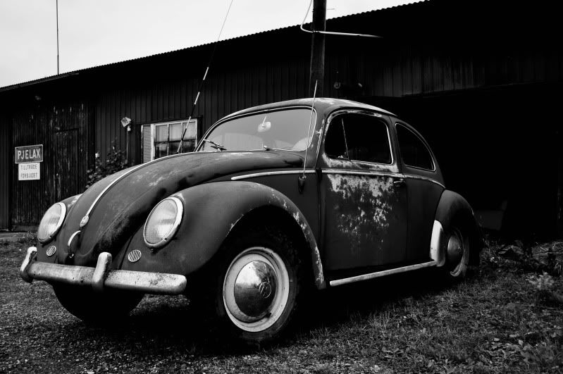 http://i58.photobucket.com/albums/g255/stnygard/VW%20Type%201%20-59/DSC_0445.jpg