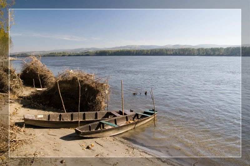 IMAGE: http://i58.photobucket.com/albums/g259/BigBoy_NS/Miholjsko%20leto%20na%20Dunavu/IMG_9754.jpg