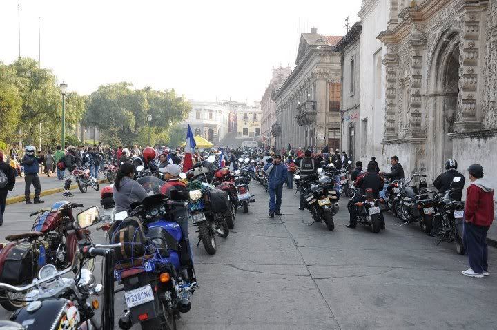 Parque a Centroamerica, frente a la catedral