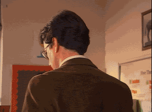 [Image: stevencolbertemotionalshakeofthehea-2.gif]