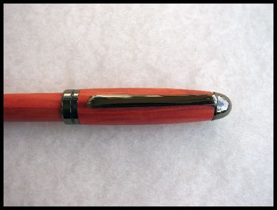 Redheart European Pen