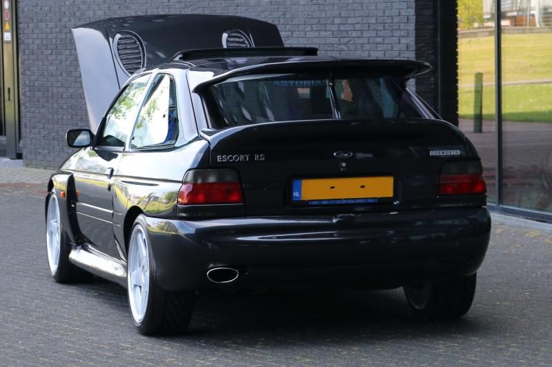 [img width=800 height=532]http://i58.photobucket.com/albums/g275/rs-1600i/Esc1.jpg[/img]